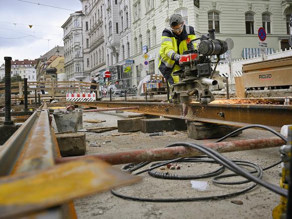 Gleisbauarbeiten auf der Wiedner Hauptstraße